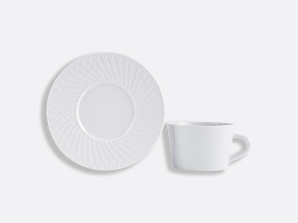 Twist blanc tea cup and saucer