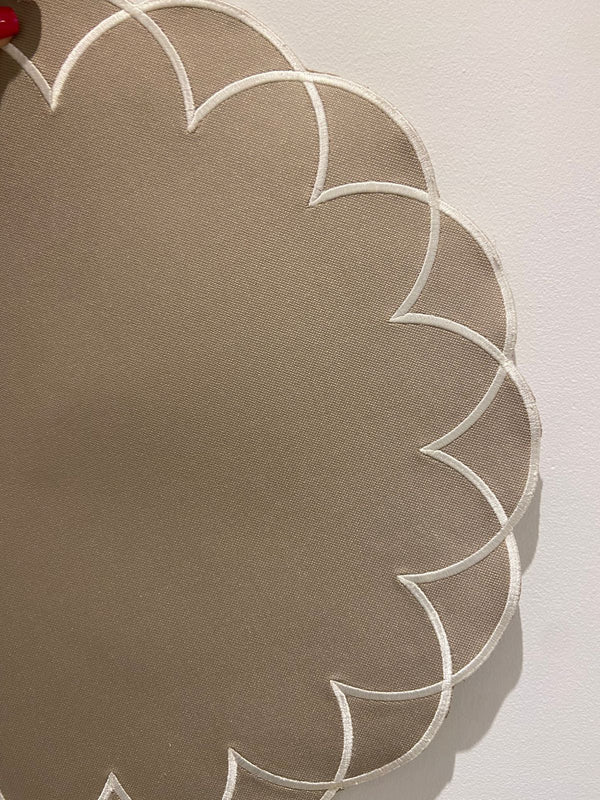 Beige arc placemat